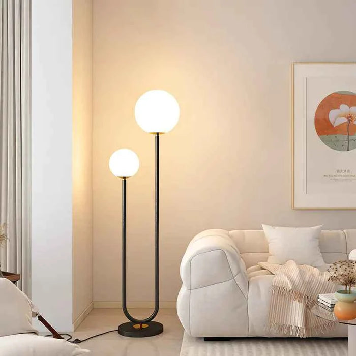 Modern Double-Head Floor Lamp – Stylish Lighting for Living Rooms