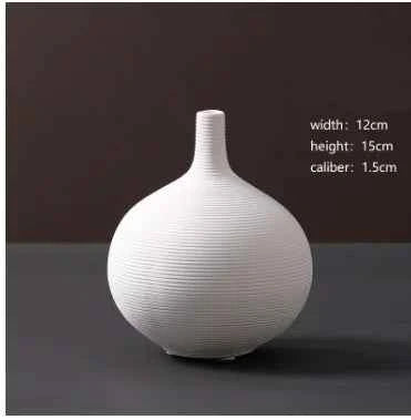 Minimalist White Ceramic Vase – Modern Home Decor Accent