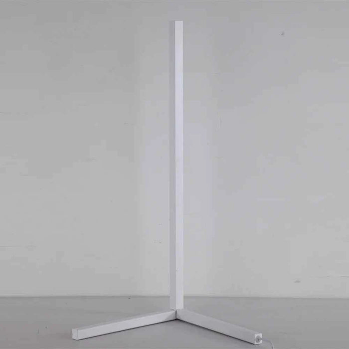 Nordic RGB Corner Floor Lamp – Modern & Simple Lighting
