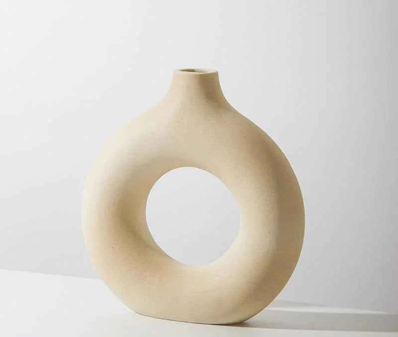 Minimalist Ceramic Round Vase – Modern Home Decor Accent